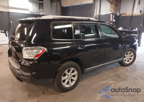 2012 Toyota Highlander Base V6 z USA, uszkodzony, nr VIN 5TDBK3EH2CS119642